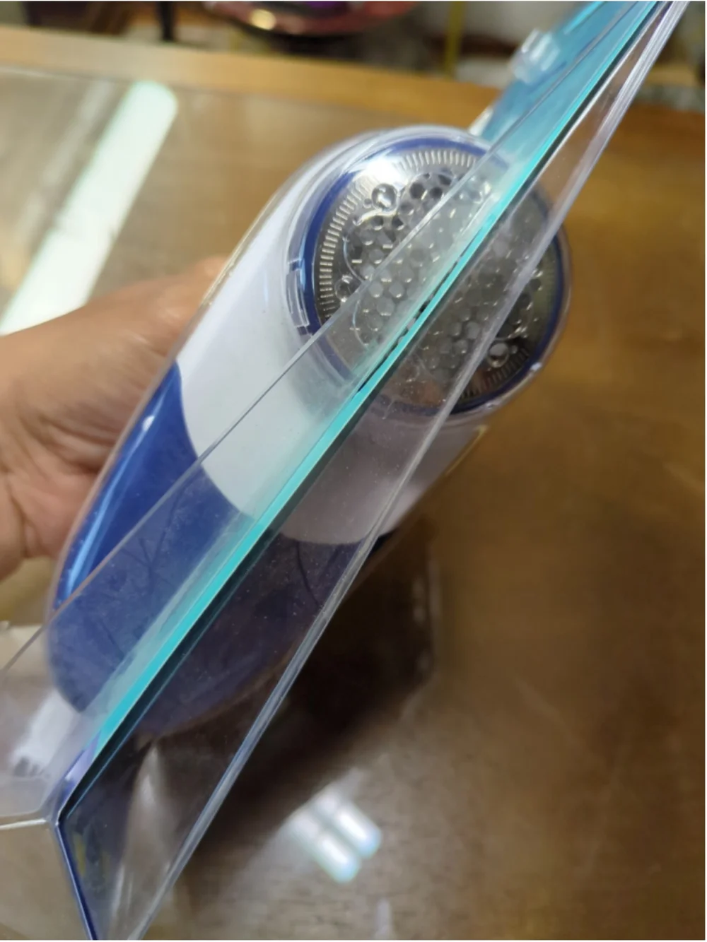 Evercare Fabric Shaver Large Giant Fuzz Lint Remover Safe Trim Battery Operated